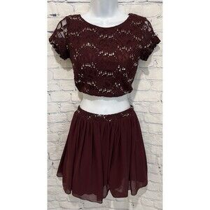 SPEECHLESS Sequined Lace Crop Top and Chiffon Skirt Set Homecoming Prom Size 3